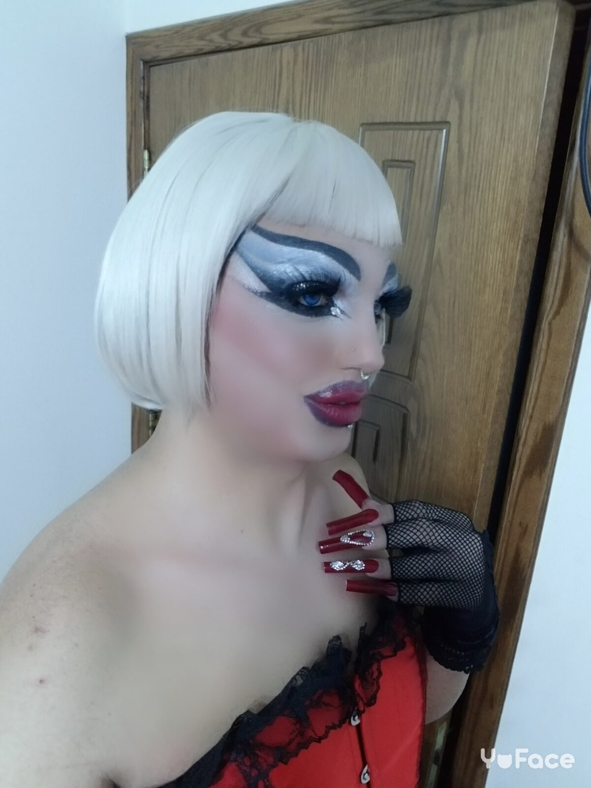 Makeup and long nails