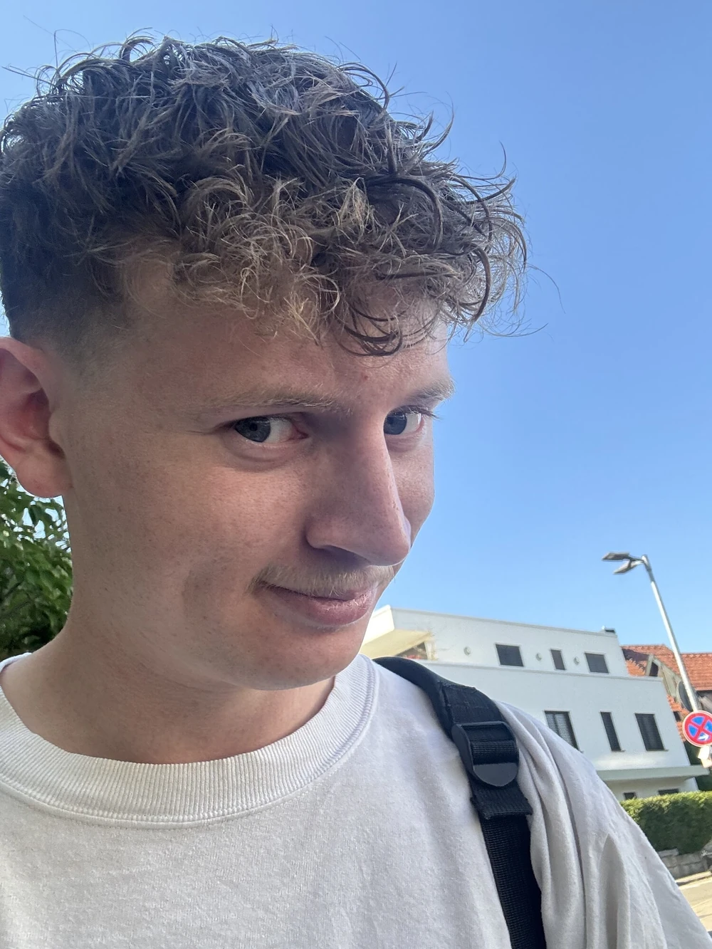 Hi I 