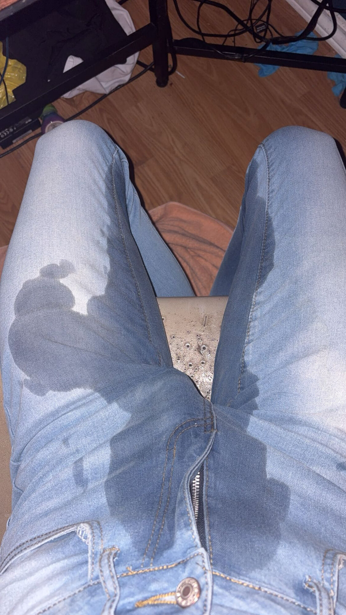 Pissy jeans #4