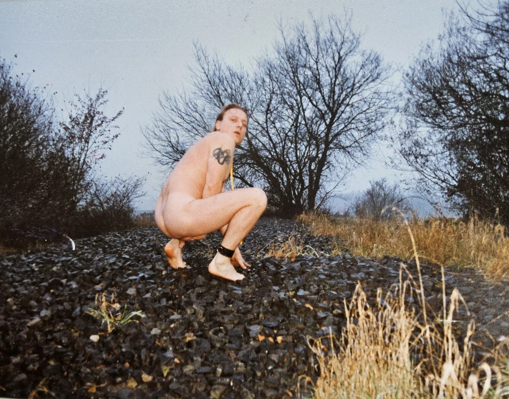31 old Outdoor Slave,male Sub,Exhibitionist