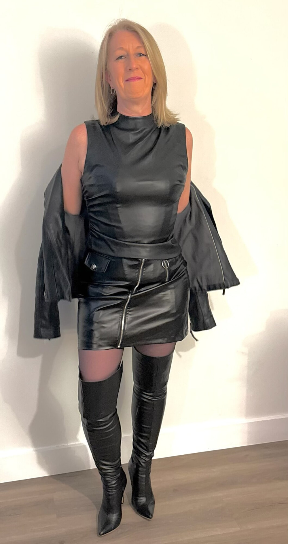 Slut wife leather to be shared #12