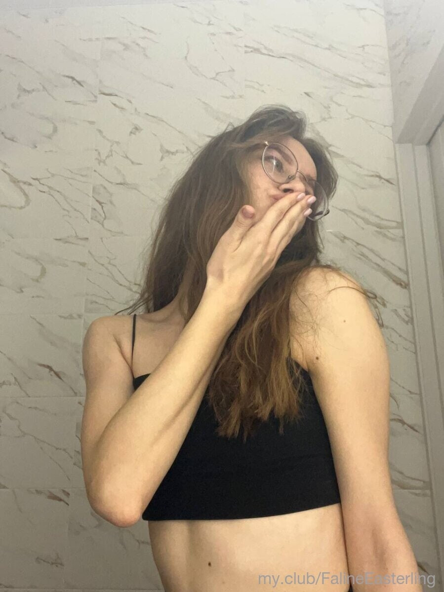 Ellen Free Photos #41