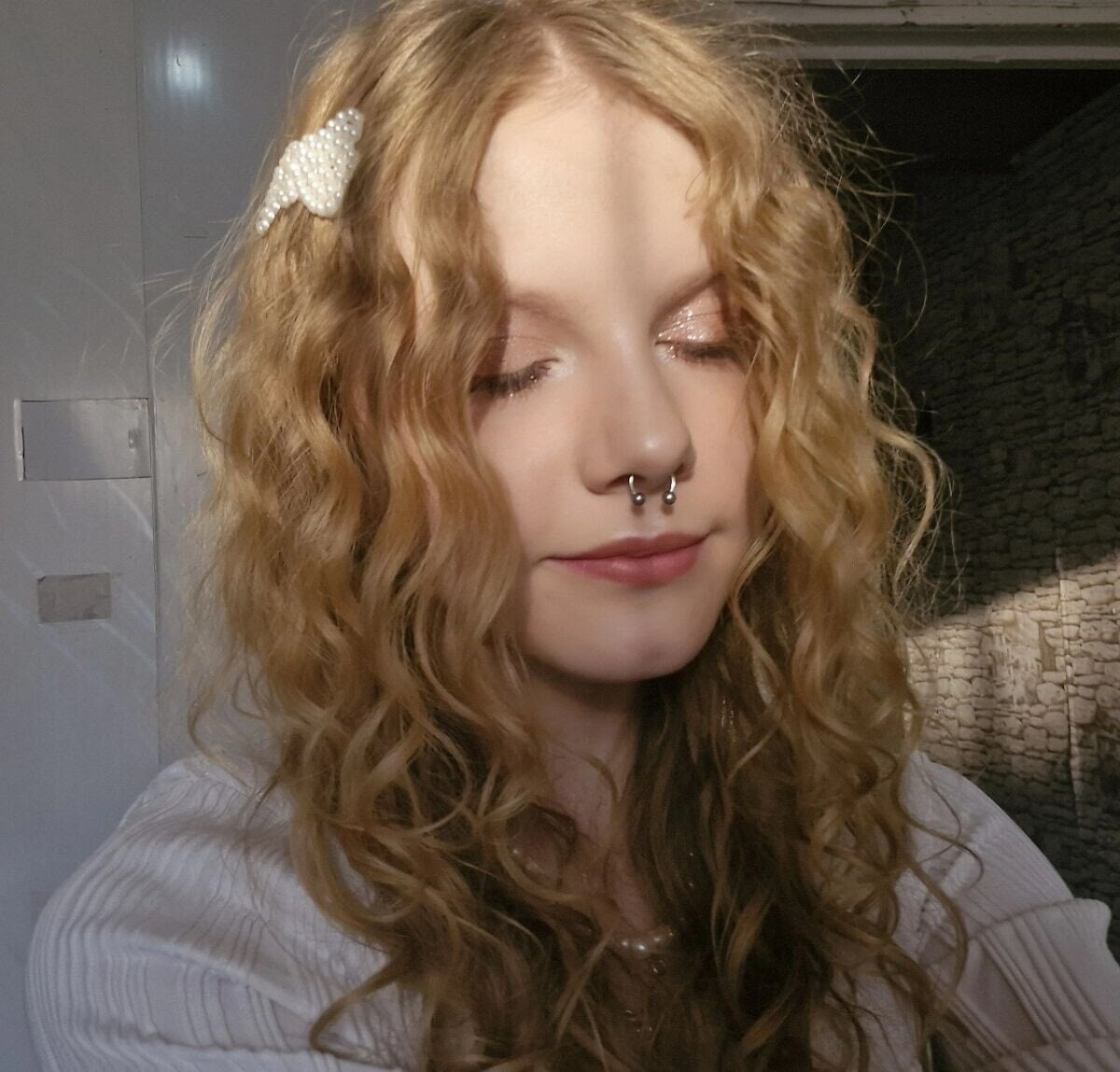 Kira Free Photos #16