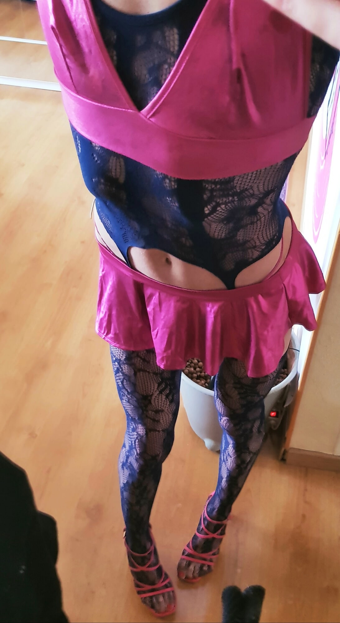 ExhiB👀PUBLIC dans un Complexe Abandonne puis sur son Balcon #8