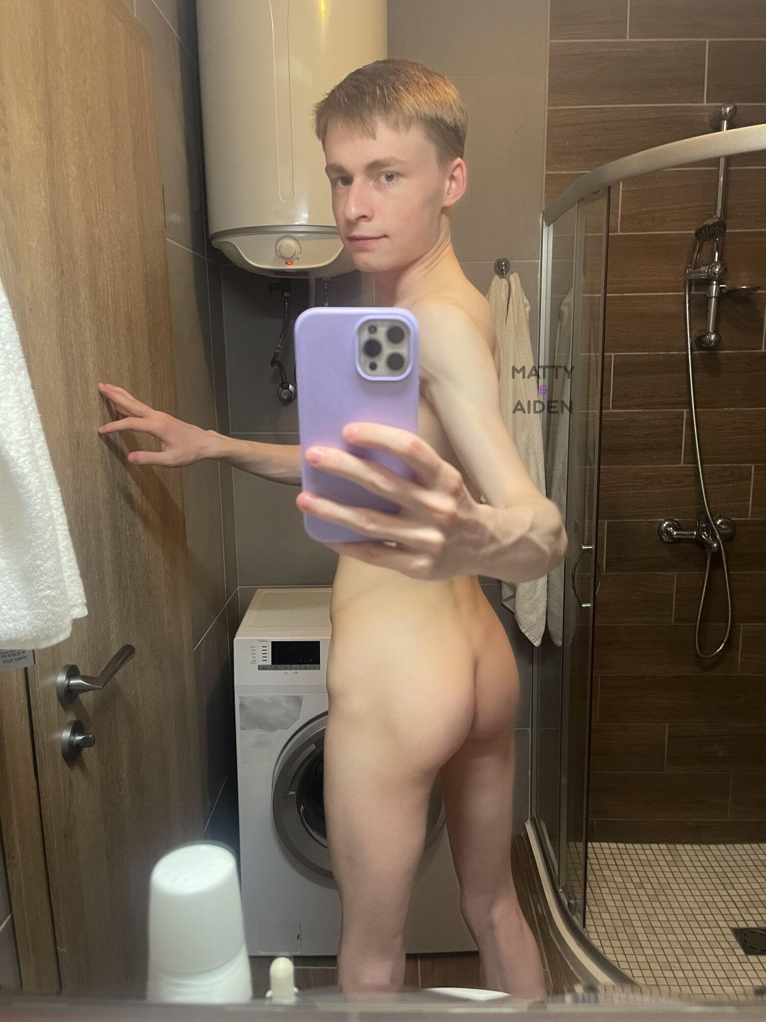 Twink Aiden selfie in the shower #2