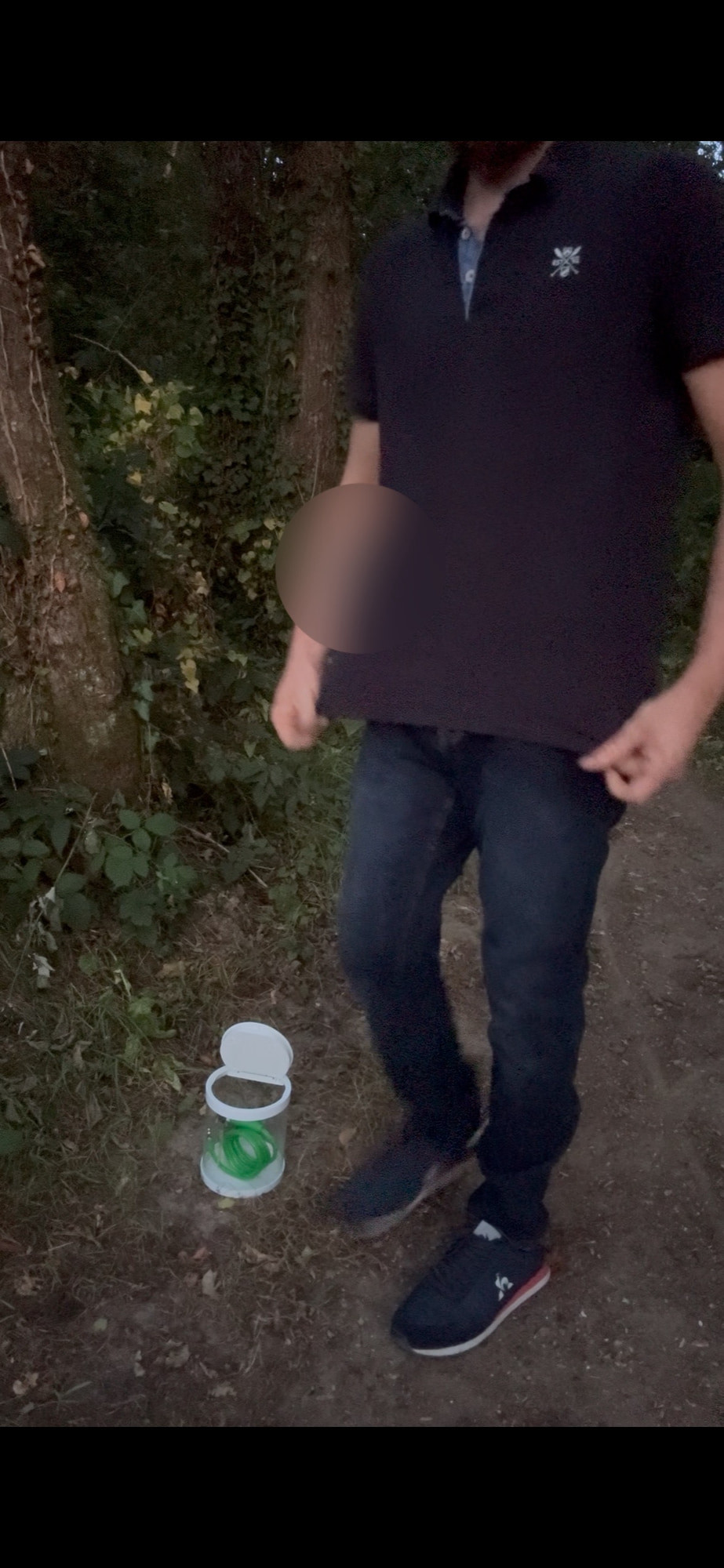 I tied my clothes in the forest