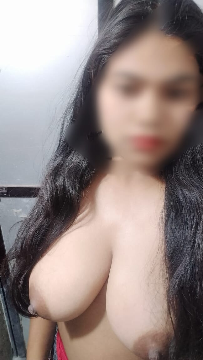 Cô gái gợi cảm 