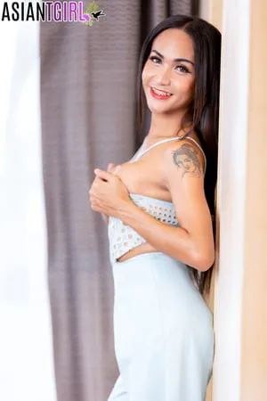 asiantgirl ice ready for lovin         