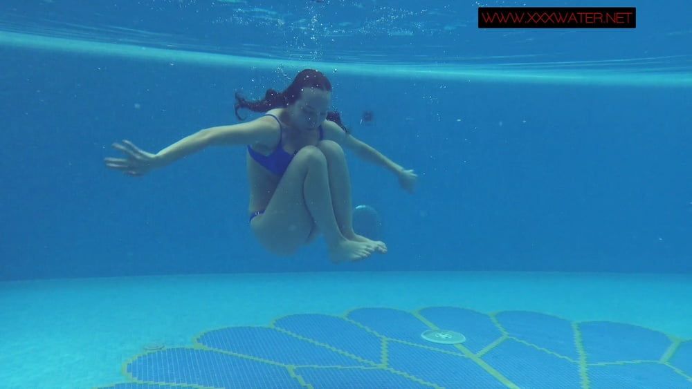 Lina Mercury Pt.1 Underwater Swimming Pool Erotics #22