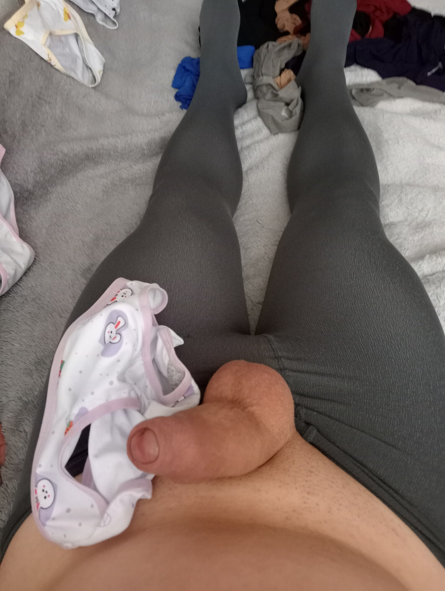 handjob in stockings and pantyhose