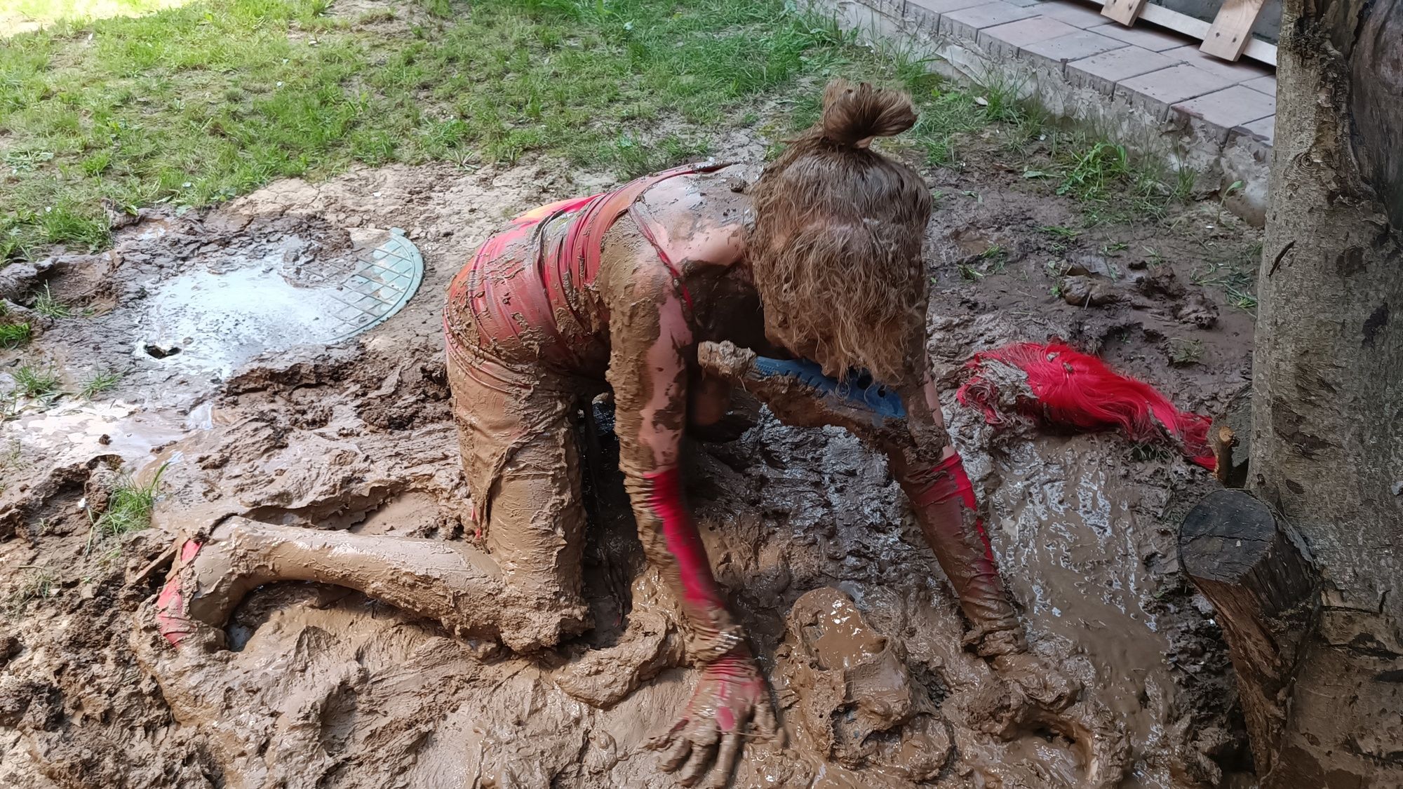 Glamour lady in mud #30