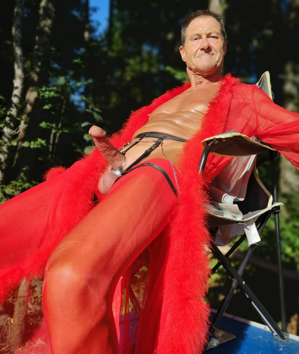Boner in red at public Nudist Lake #7