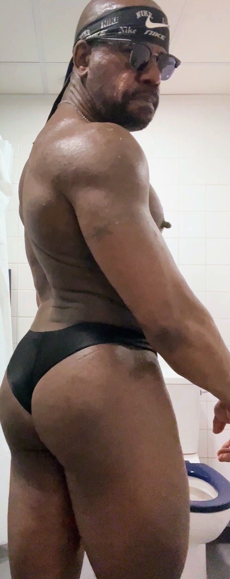  Muscle Butt Dad #12