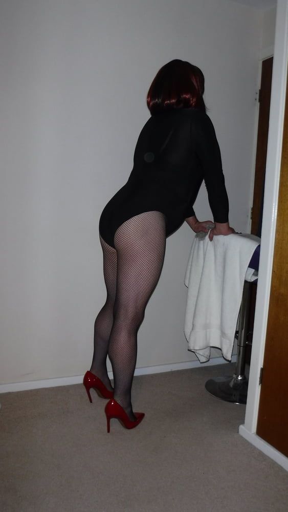 SISSY ROSIE IN FISHNET, RED HEELS AND BODYSUIT #5