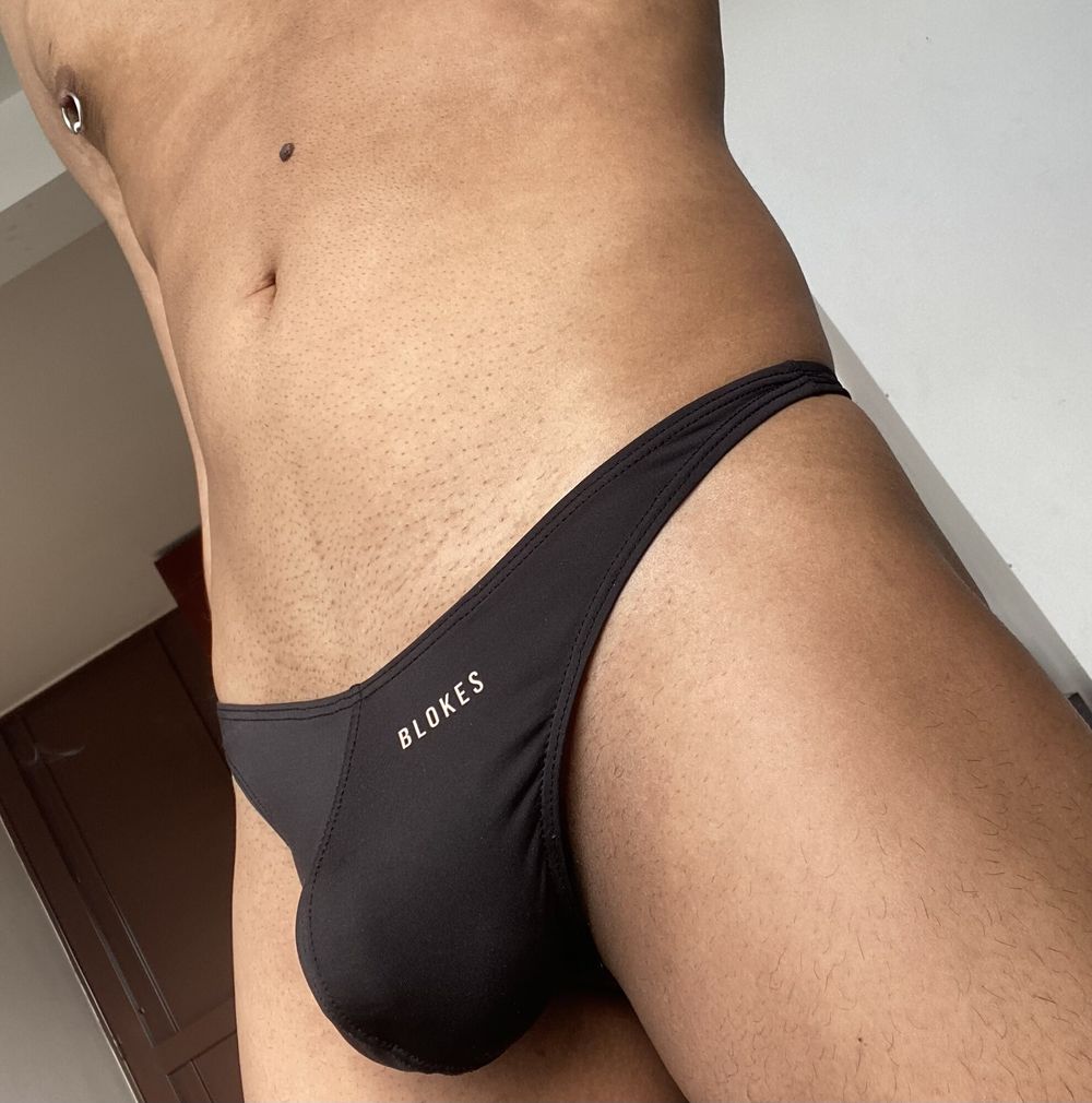 Black bulge #25