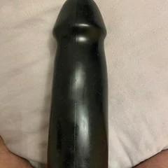 Toys to churn a cumfilled hole.
