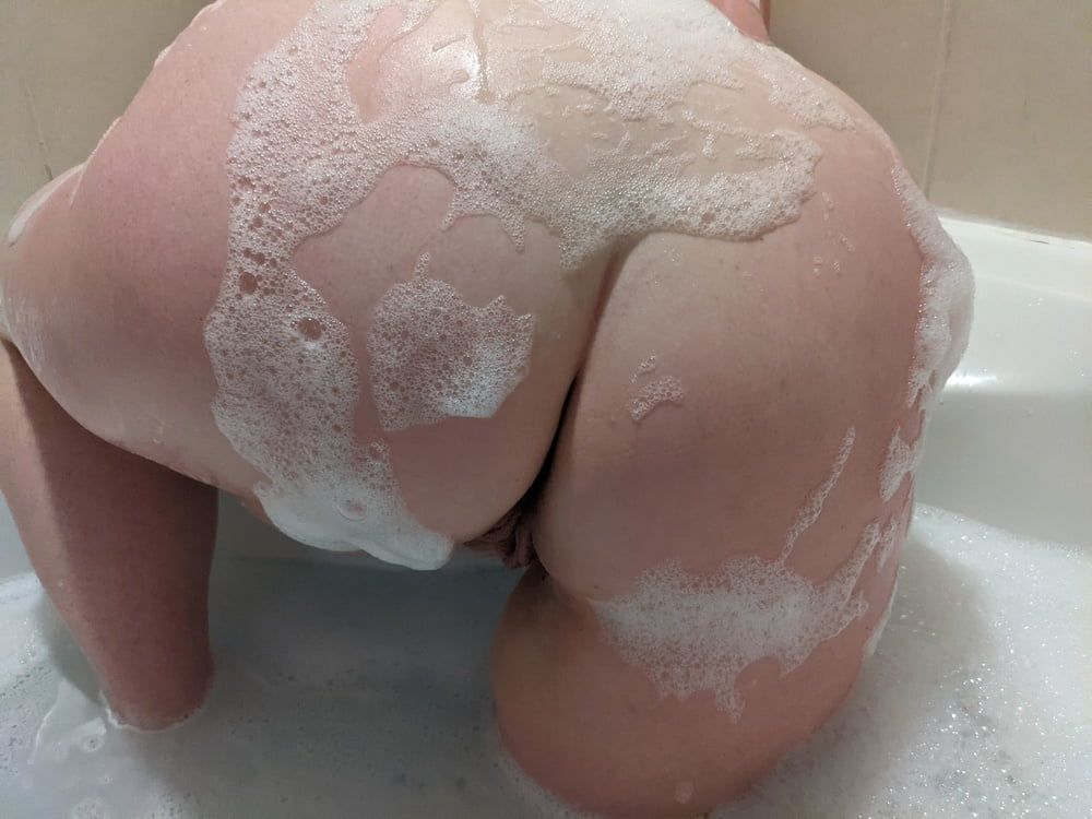 BBW Bath Time #8