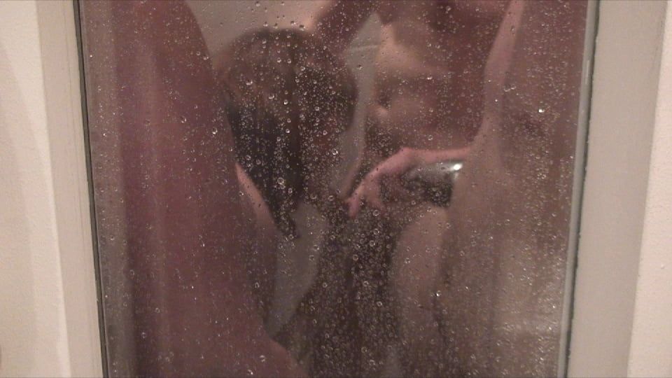 Sex in the shower ... #21