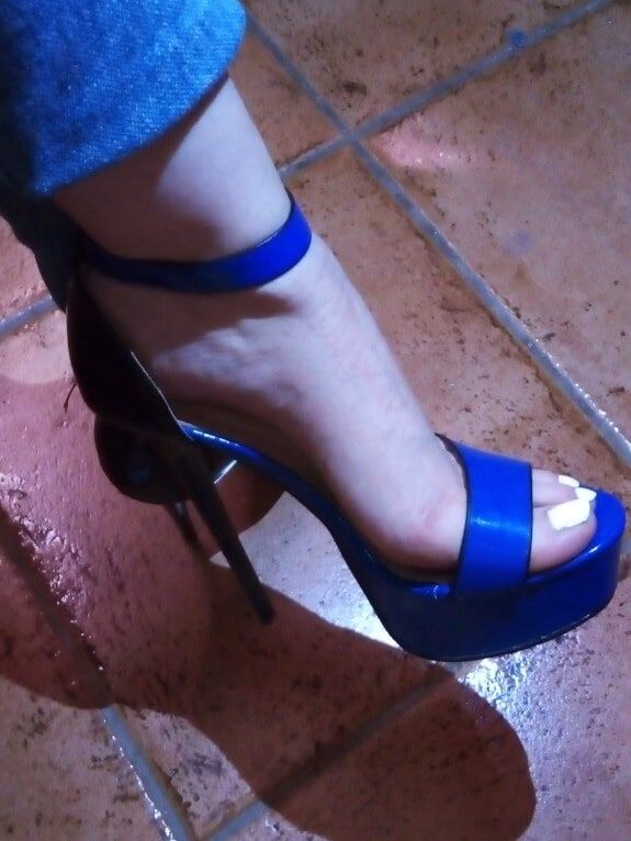 Sexy high heels and feet 💖 #16