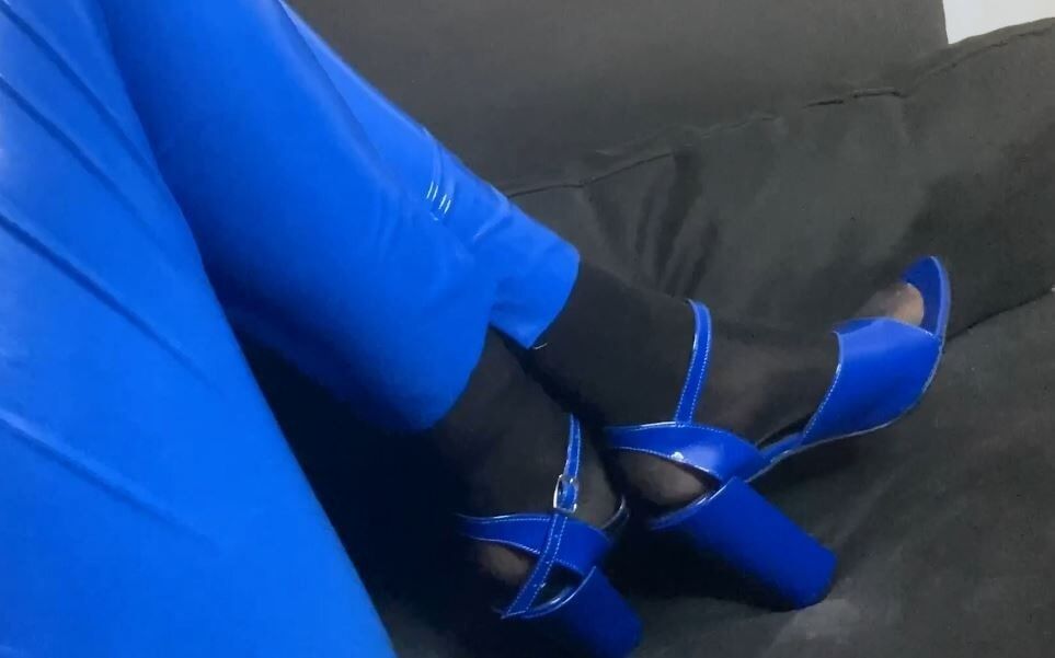 Blue Heels, Blue Leggings and Nylon Feet #10