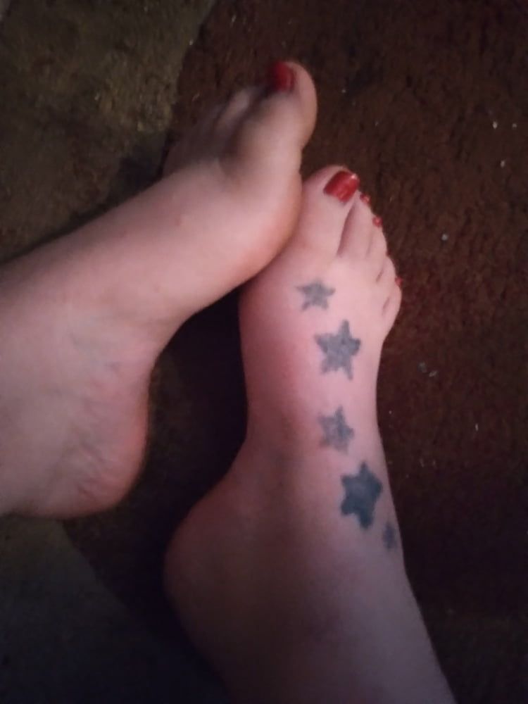 My cute little feet (size 7) #4