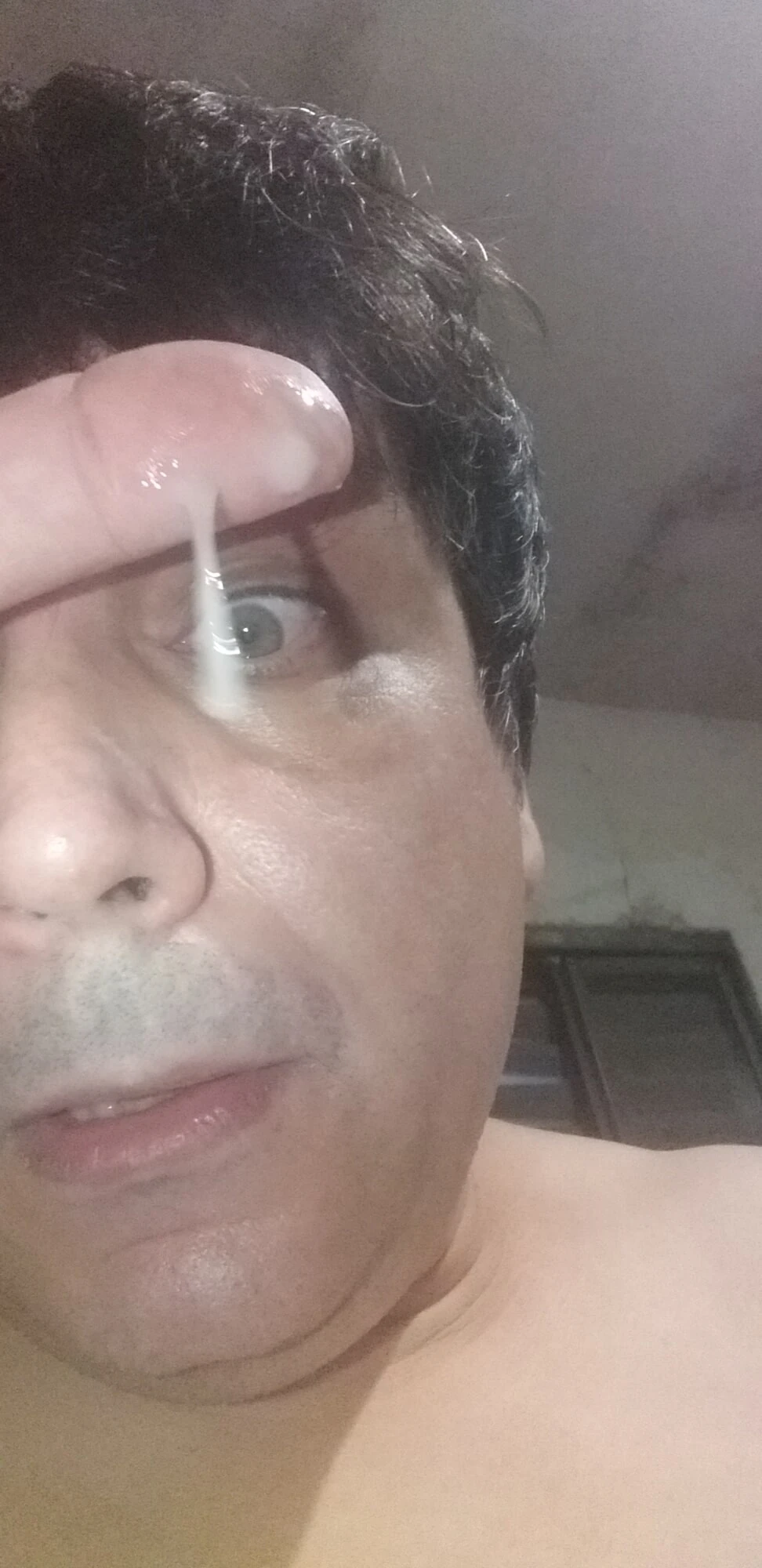 Quase caiu esperma nos meus olhos #2
