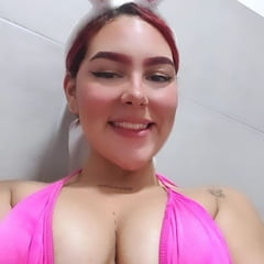 Hey, sexy! I&#039;m live right now with lots of surprises