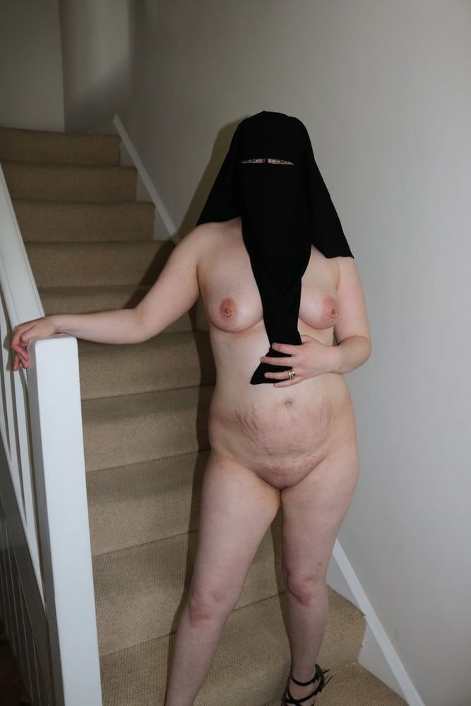 Niqab Wife Posing nude in Strappy high Heels #15