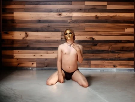 Golden mask