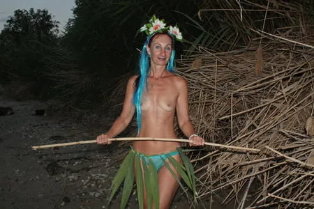 savage girl in the reed         