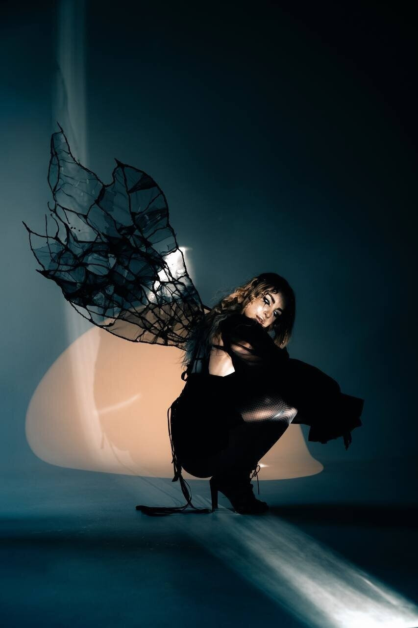 Lili Free Photos #10