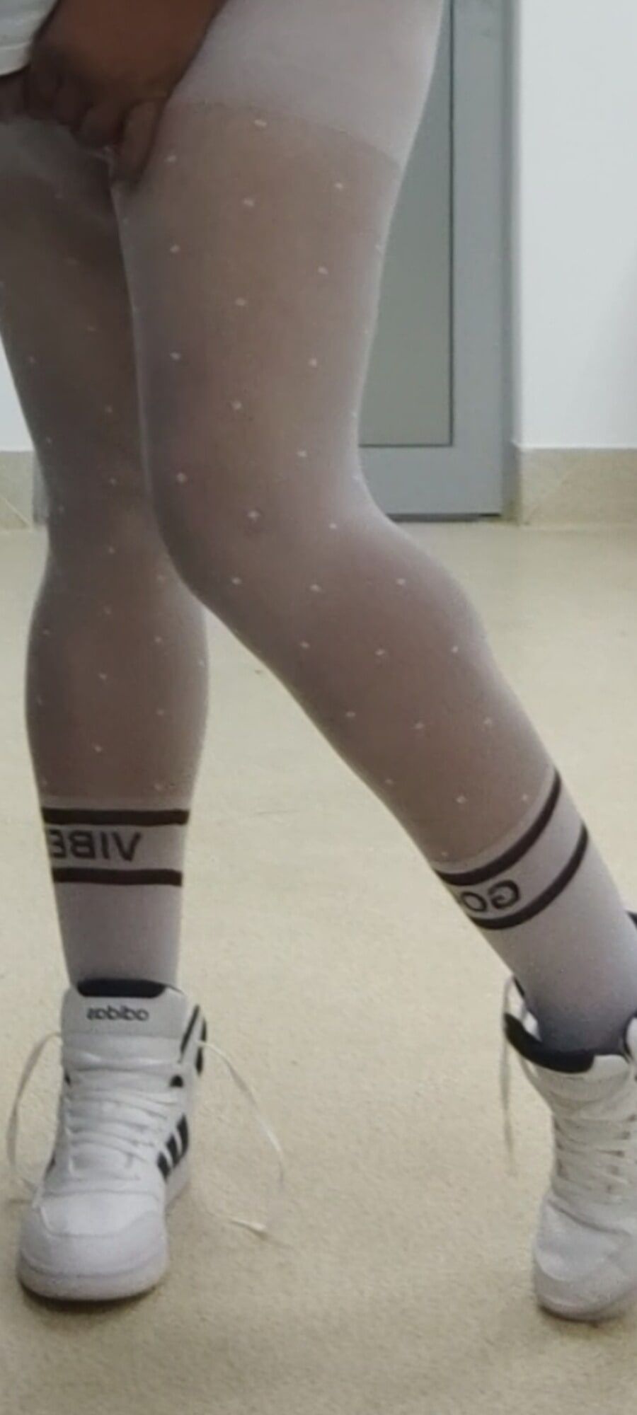 A pair of white dots pantyhose #8