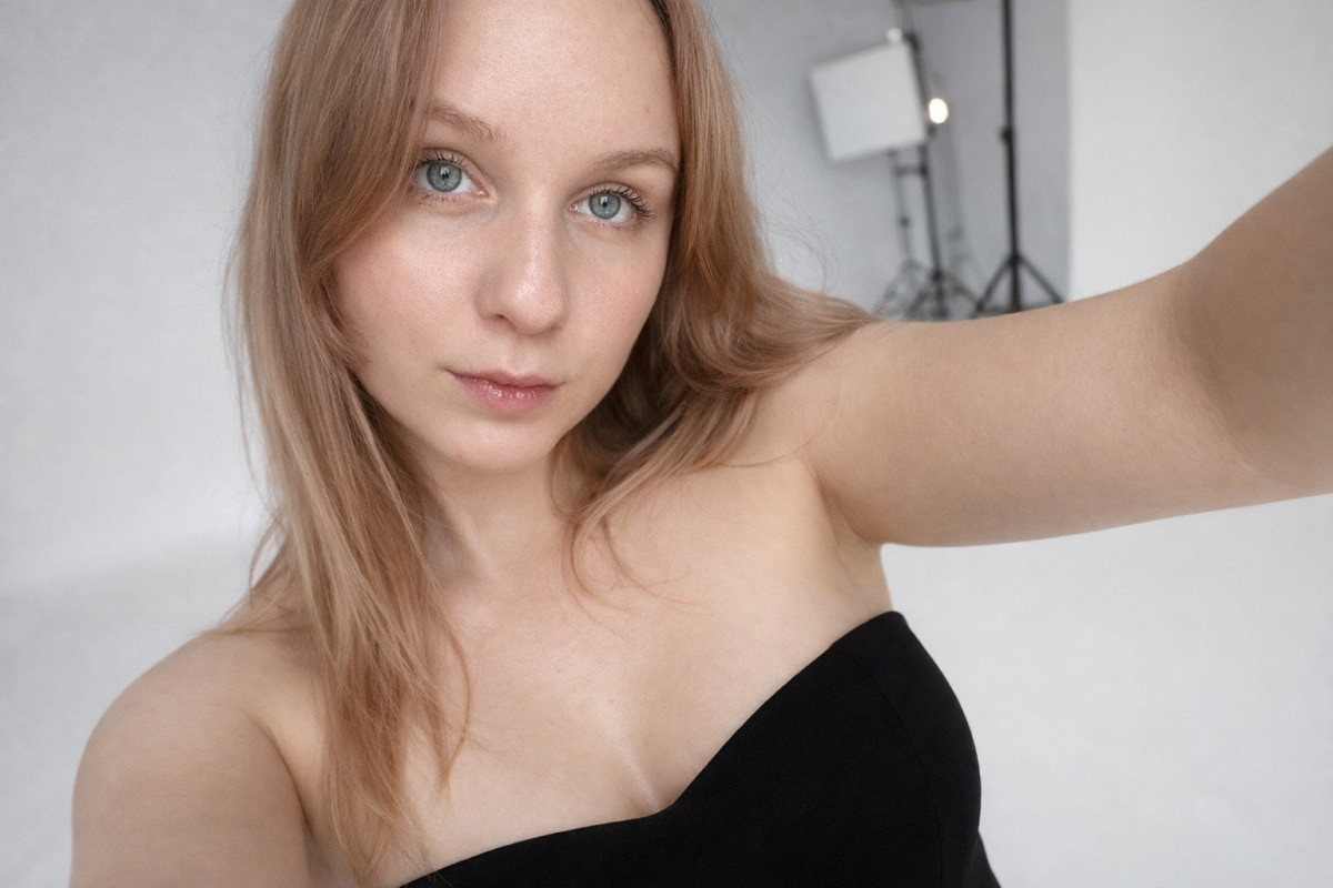 Amelia Free Photos