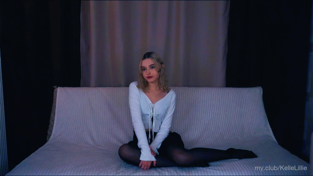 Alison Free Photos #12