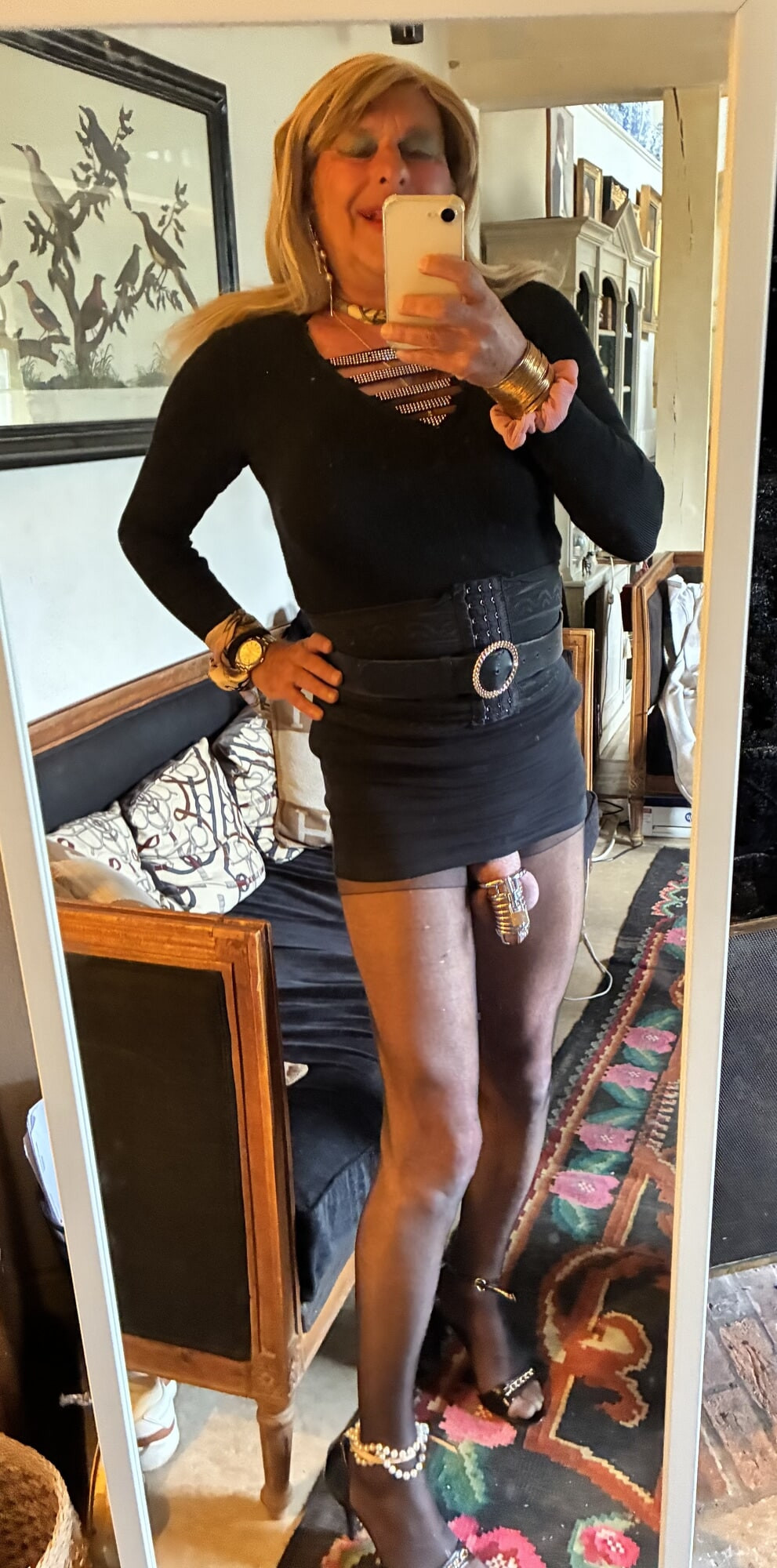 Dumb bourgeoise caged sissy slit 