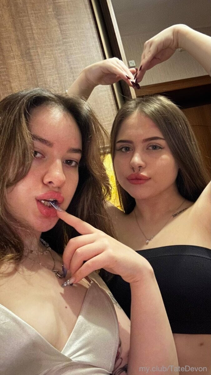 Hey hey, our names are Michel &amp; Elfy !  Free Photos #22