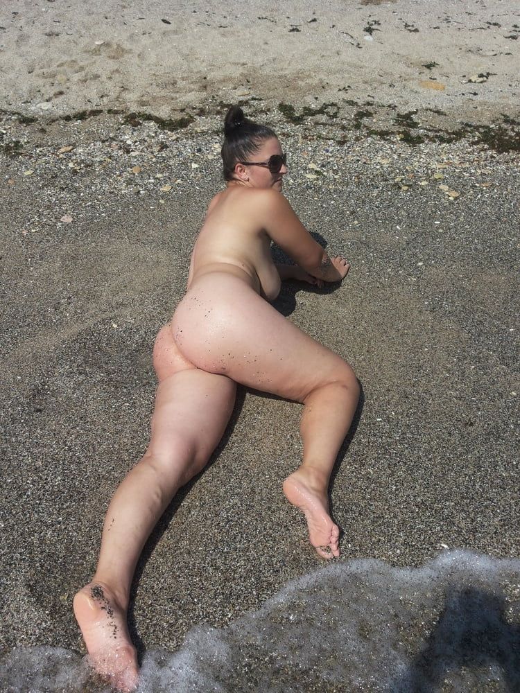 Hot BBW girl on beach #39