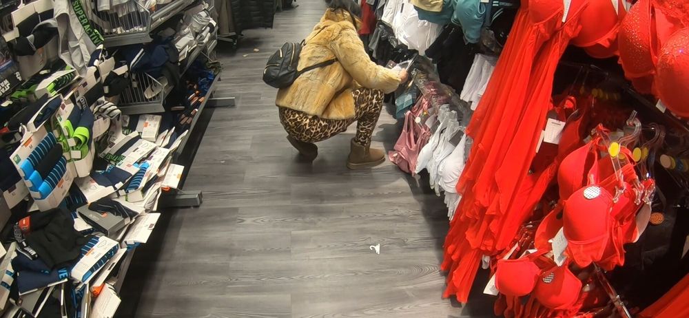 Cheating wife goes fur-coat shopping with her husband&#039;s frie #7