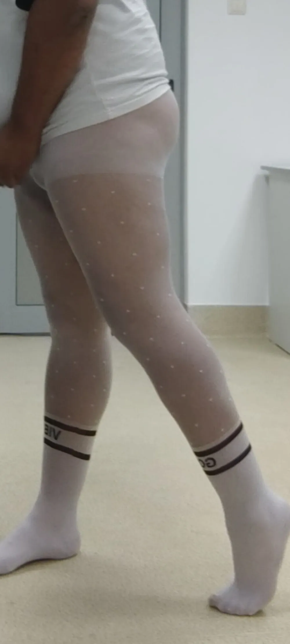 A pair of white dots pantyhose #18