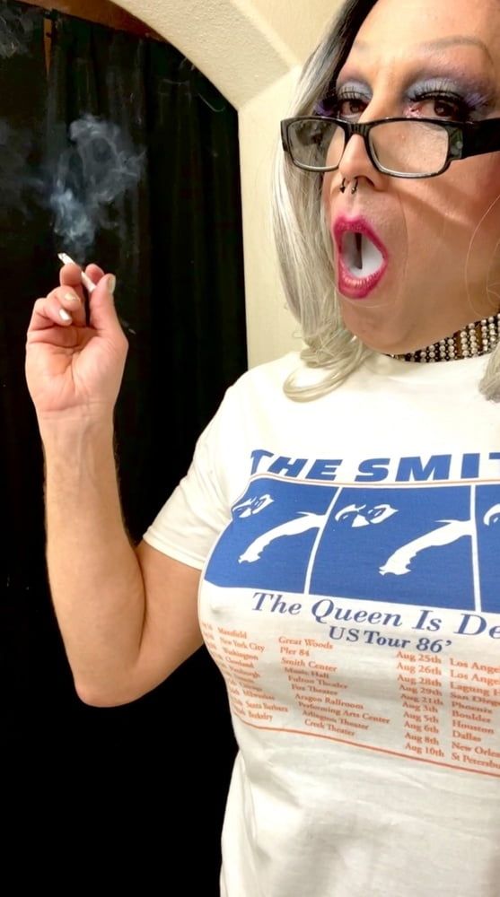 Marilyn Getting Ready Smoking Fetish  #21