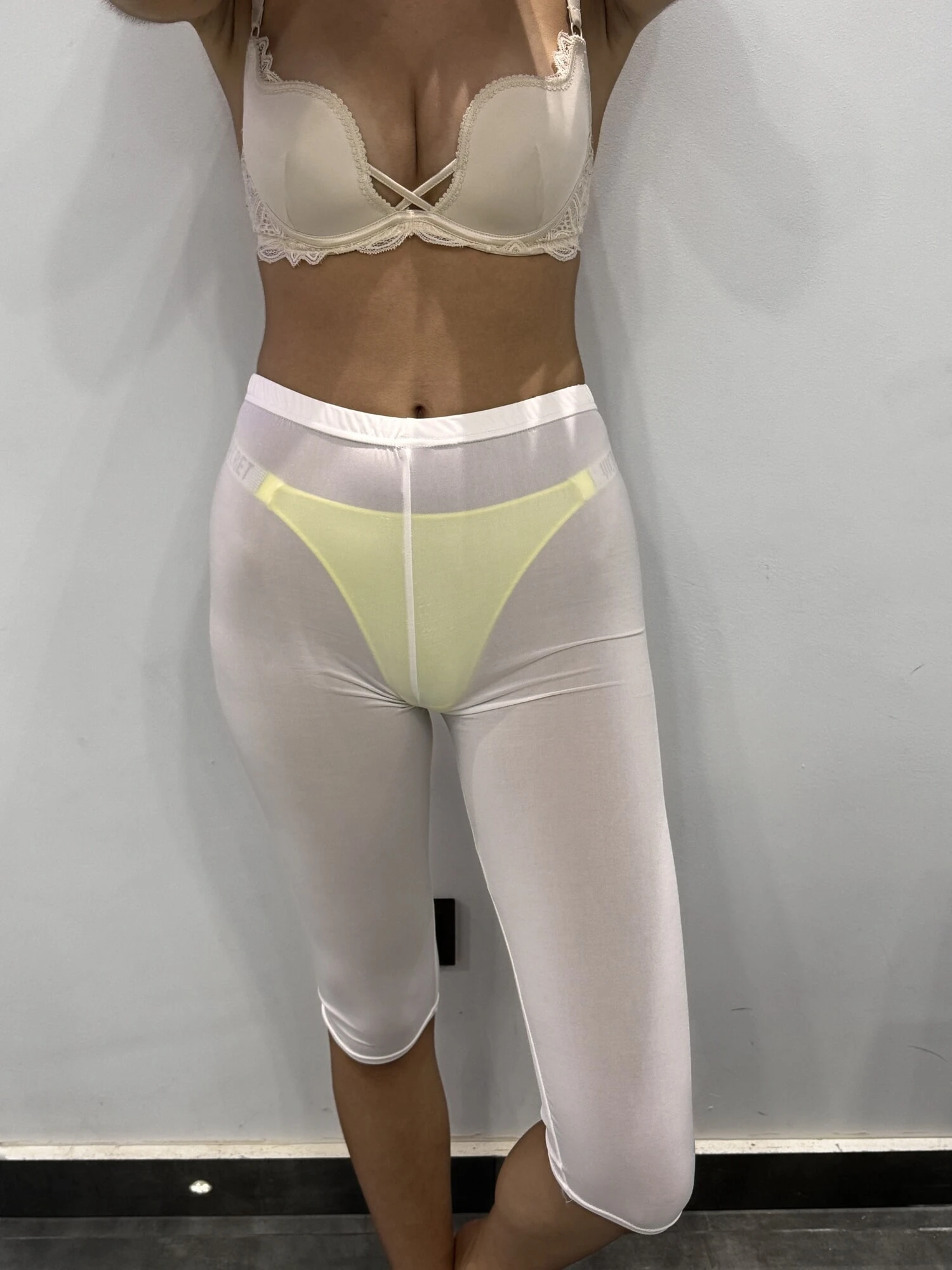 Transparent WIFE