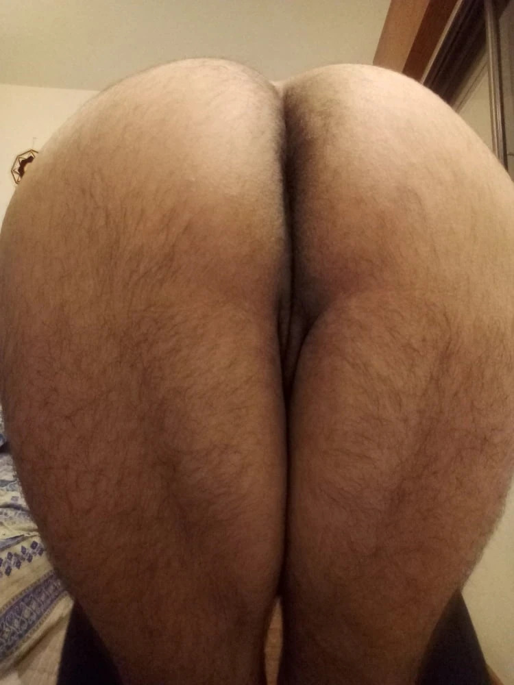 Sissy Lara enjoys to show her ass #40