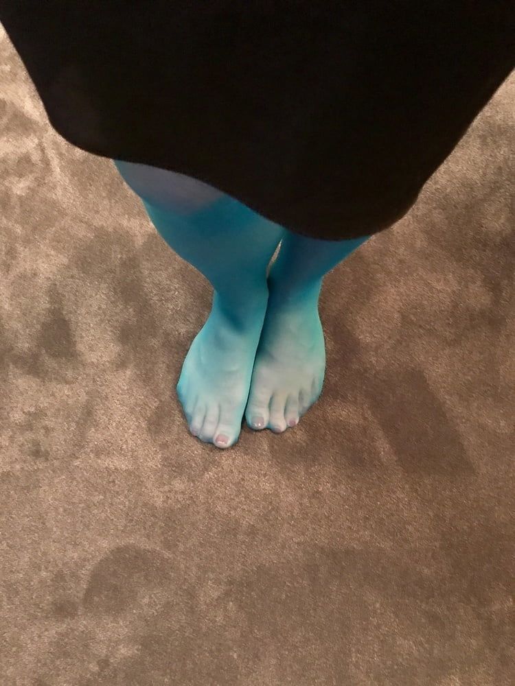 Turquoise tights #2