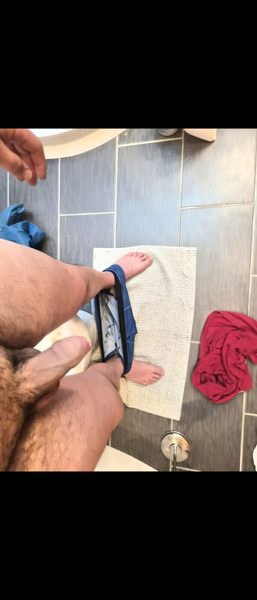 Average Joe,  amateur.  Show pov #2