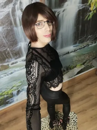 sissy faggot life            