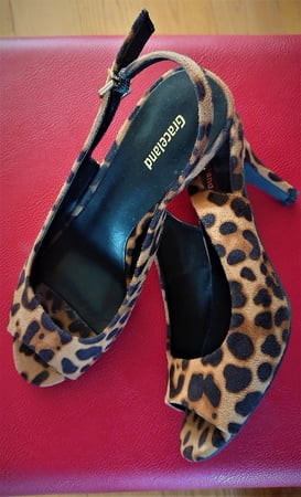 Tribute to my BBW Wife's sexy heels