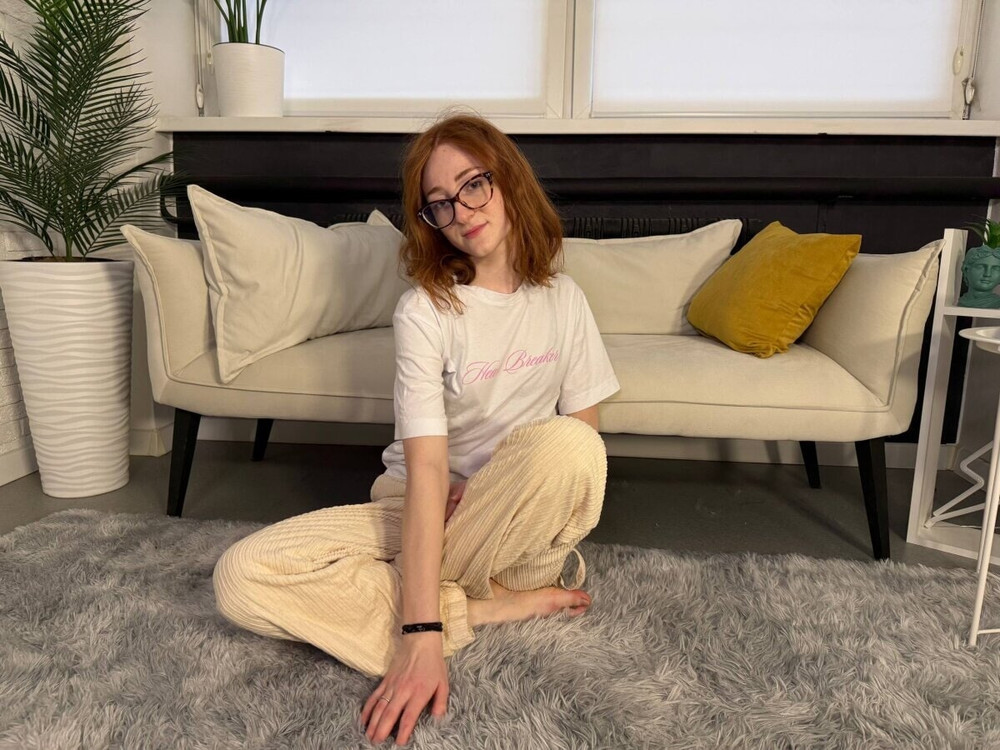 Alice Free Photos #27