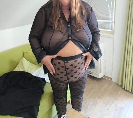 Isn't that a nice fat belly? 