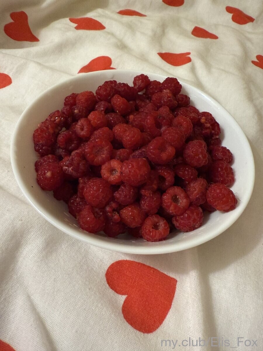 Alice Free Photos #17