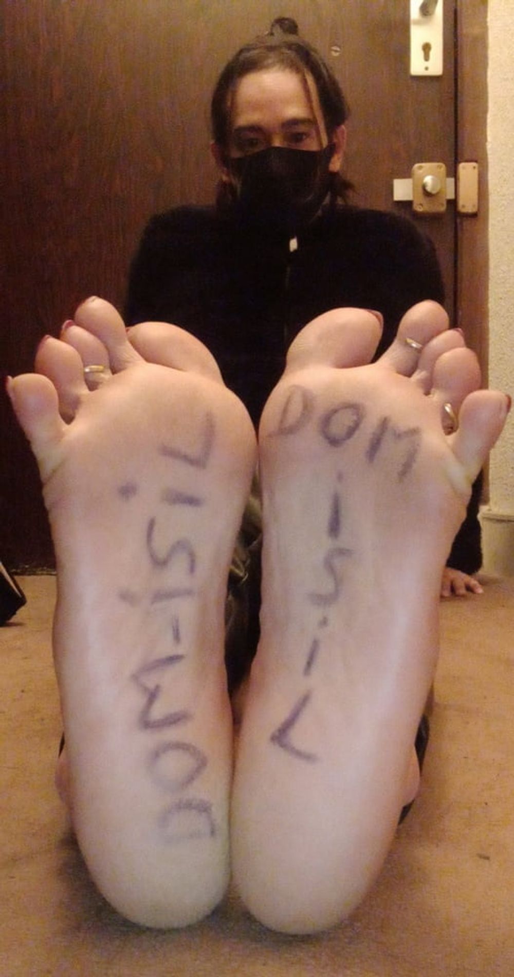 Lindaasian-ts feet for Master DOM_isil  #15